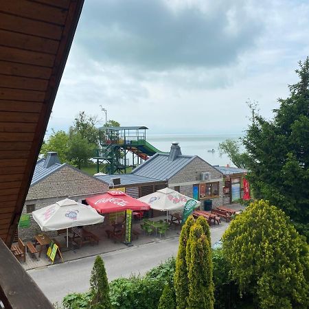 Sunset Beach Apartman Balatonfuzfo Luaran gambar