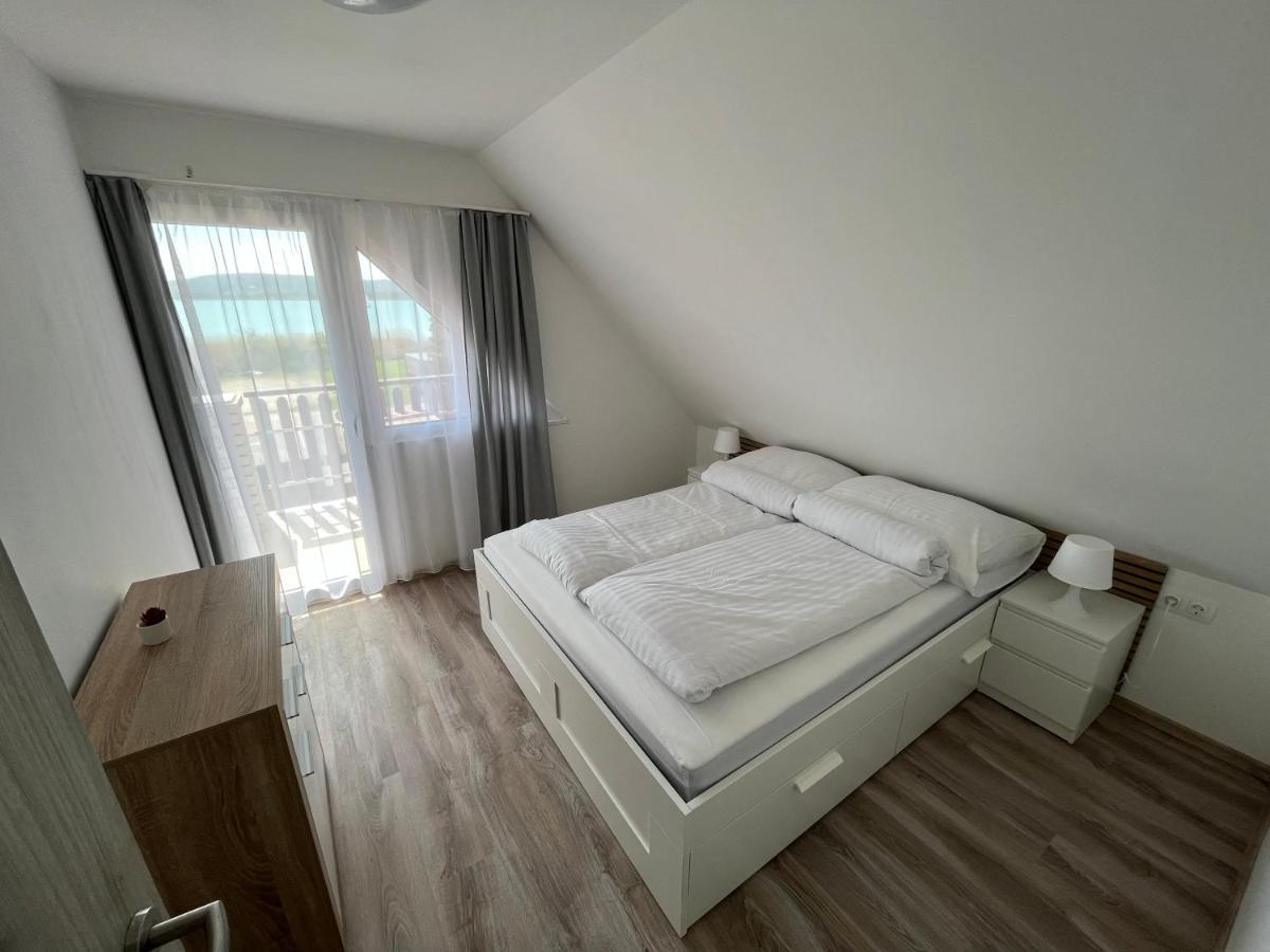 Sunset Beach Apartman Balatonfuzfo Luaran gambar