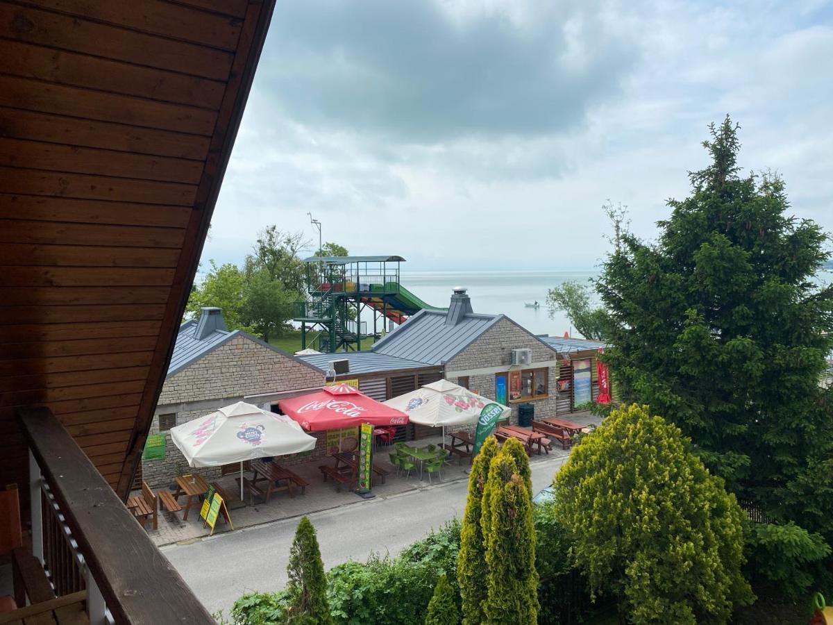 Sunset Beach Apartman Balatonfuzfo Luaran gambar